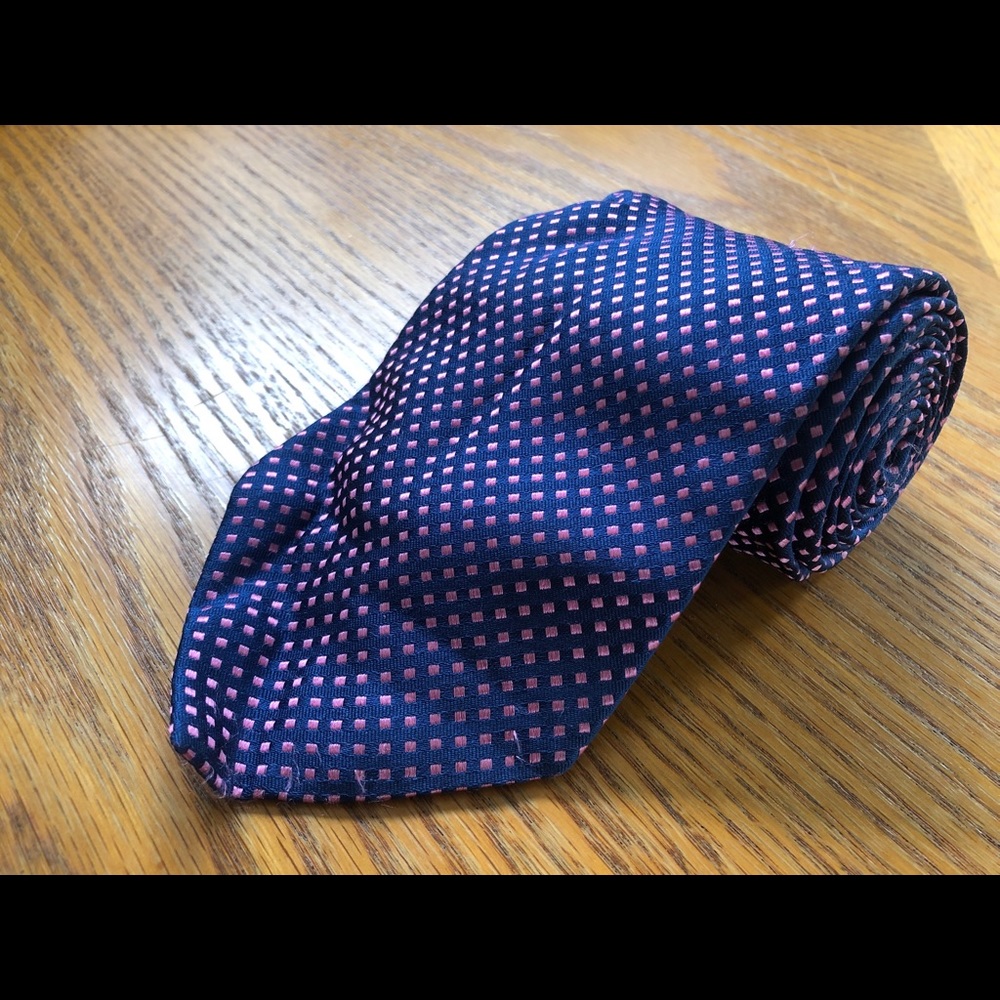 Charvet Men’s Blue & Pink Diamond 100% Silk Tie